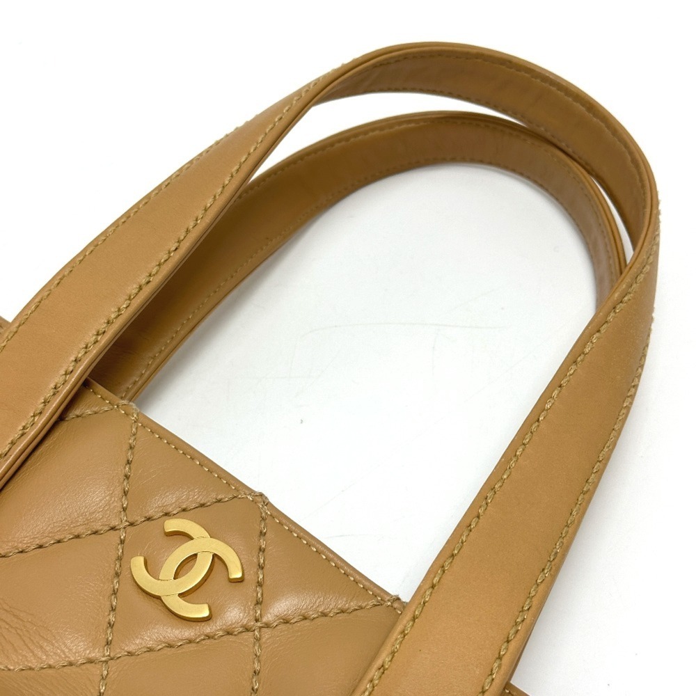 CHANEL Cream Tote Bag - Picture 6 of 15